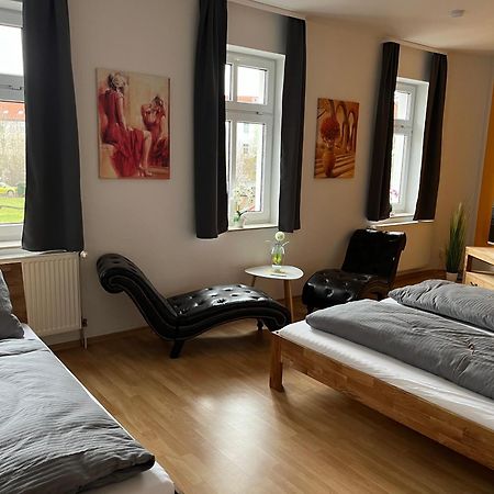 Fewo "Franzi" 5 Personen, Zentrale Lage, Parkplatz Dessau-Rosslau Екстериор снимка